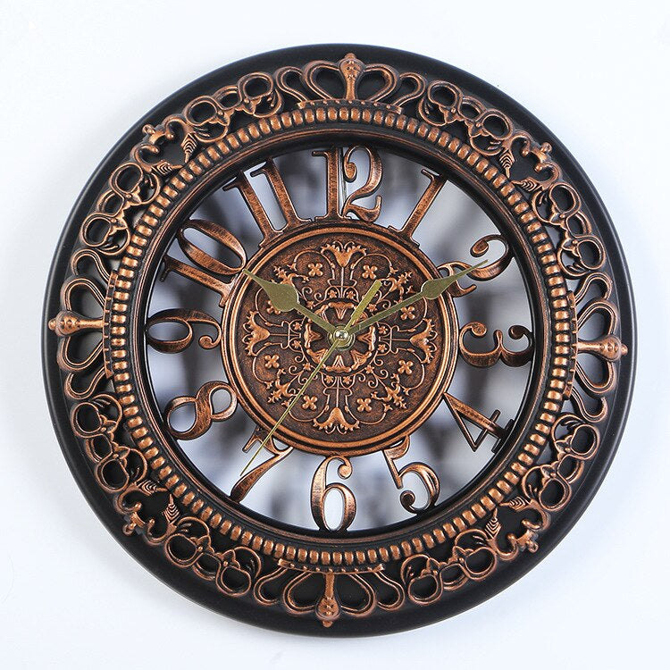 Antique Elegance Wall Clock - Bring a touch of history to your interior!